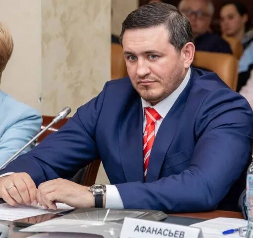 Бородин подал заявление в Следственный комитет, утверждая, что певица связана с иностранными спецслужбами.