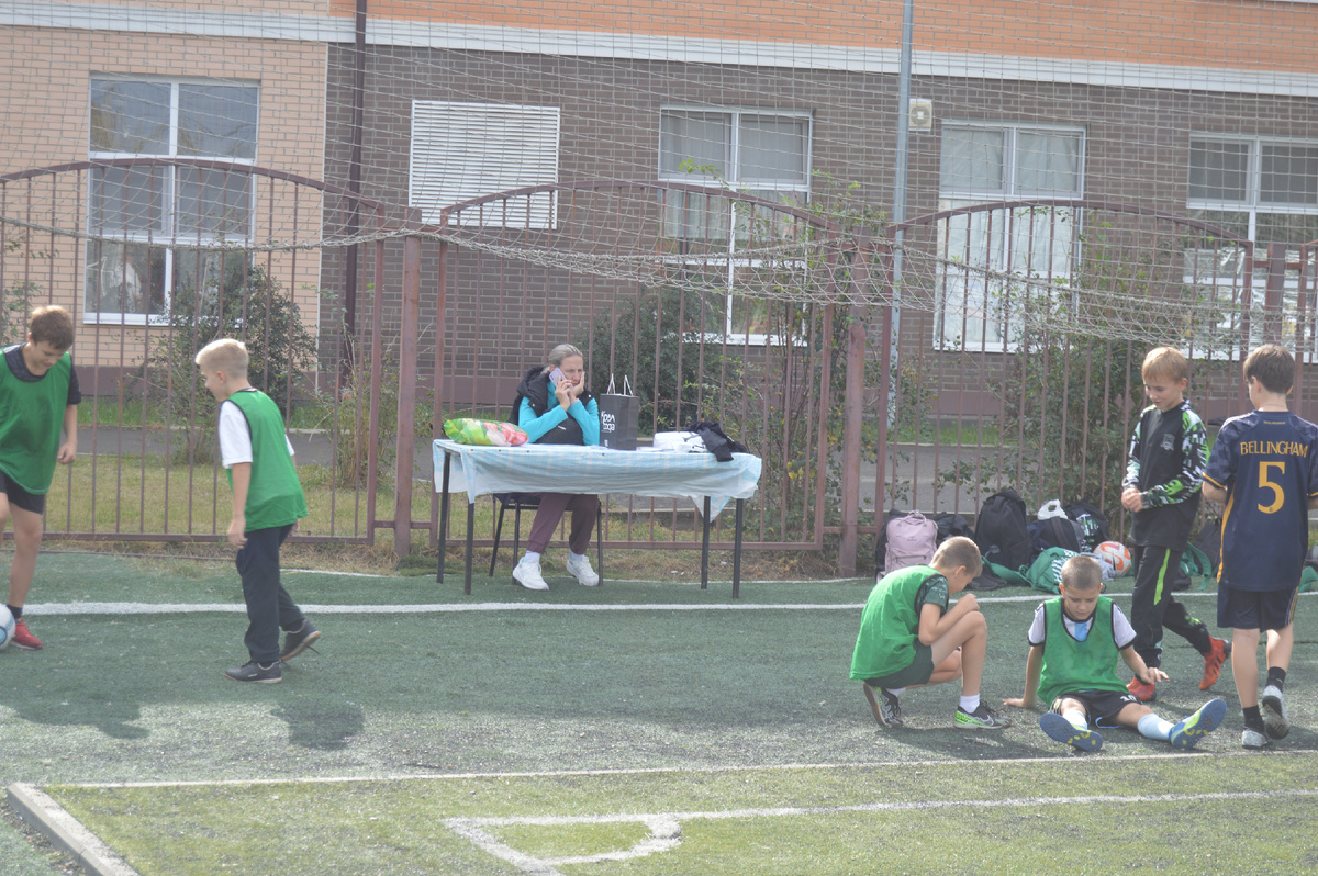 Фото автора. 14.10.2024. Город. Главный судья соревнований.