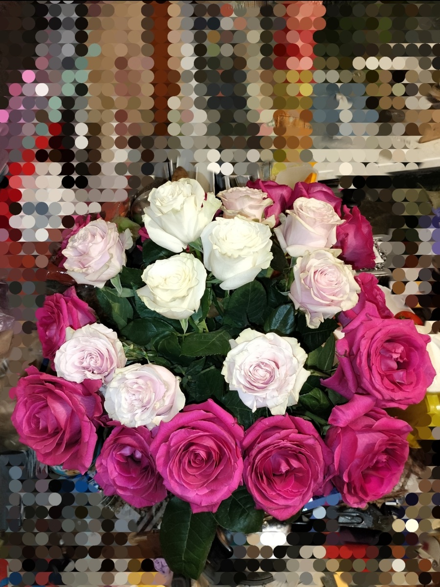 ЛЮДМИЛА, БУКЕТ ДЛЯ ВАС. ЖАЛЬ, ЧТО ЖИВЁМ В РАЗНЫХ ГОРОДАХ 