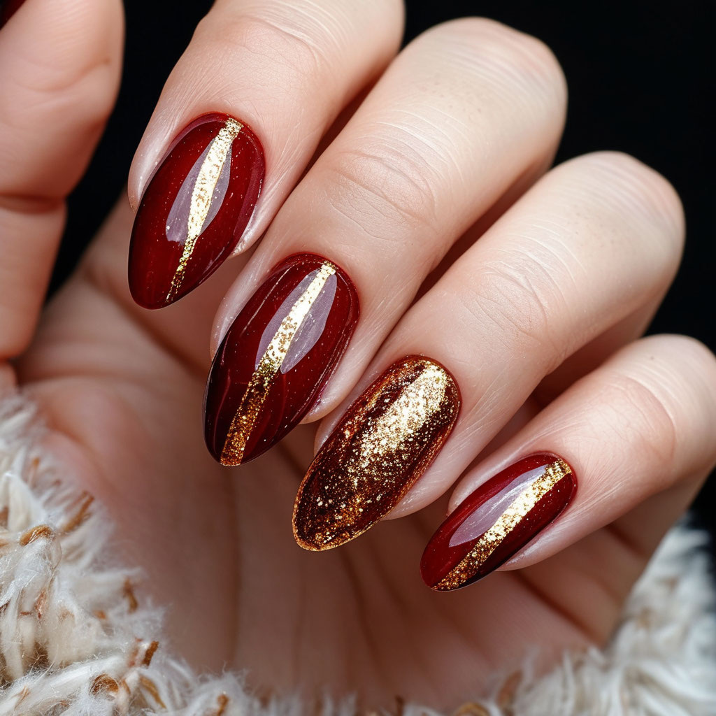 Красный + золото маникюр