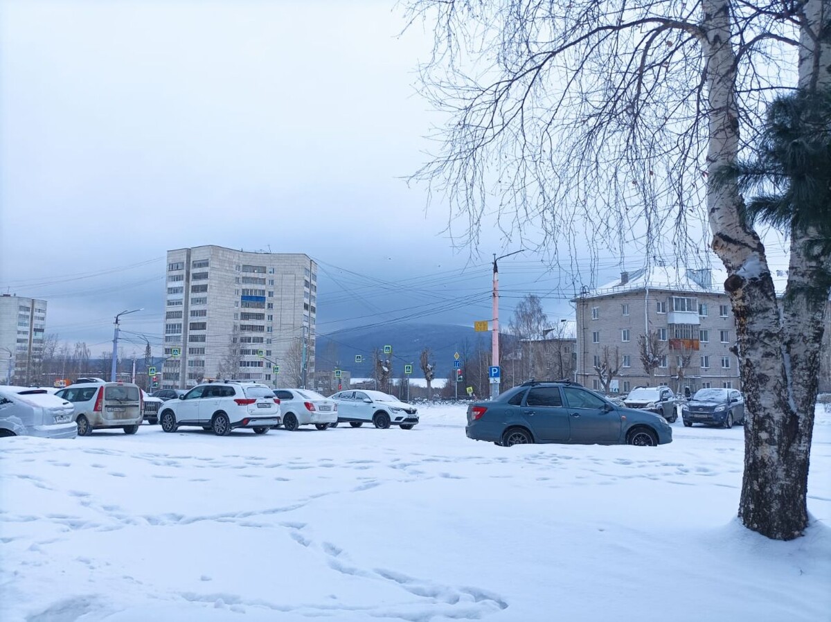 Луна в марте 2025 года