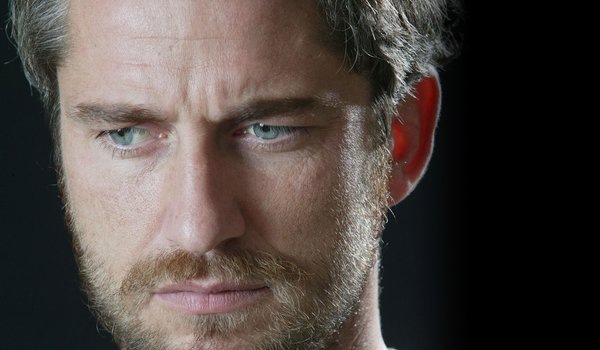 - Не нравится мне всё это. Однако...- задумчиво произнёс Гюрхан.