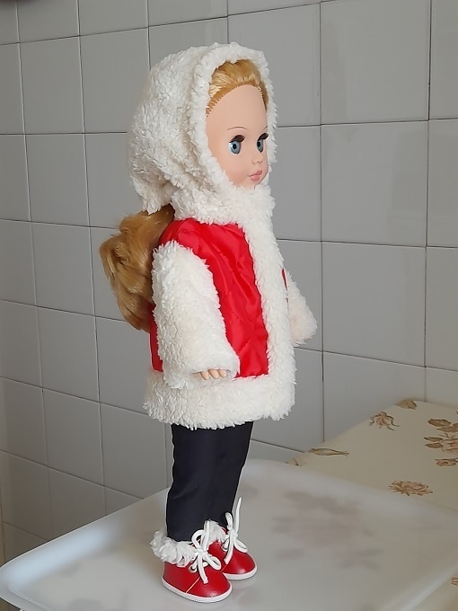 Кукла Мила в образе Санта-Клауса. Декабрь, 2024.