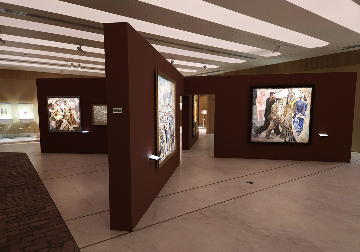 Первый этаж