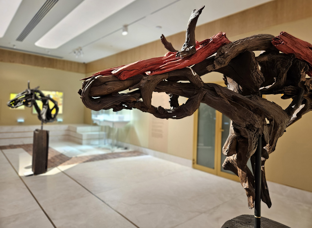 Первый этаж