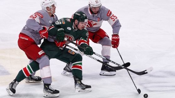    "Спартак" прервал серию из четырех поражений в КХЛ, победив "Ак Барс" ©Егор Алеев/ТАСС