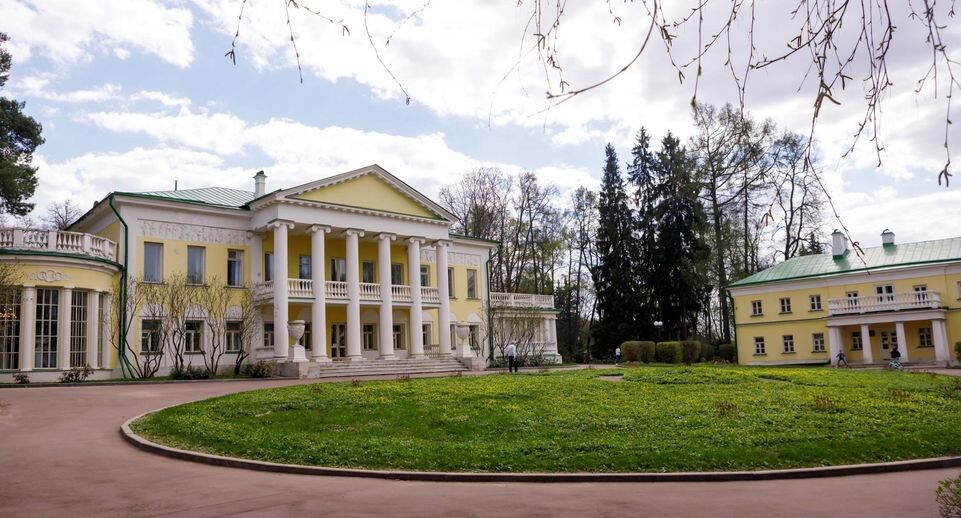    Государственный исторический музей-заповедник "Горки Ленинские"