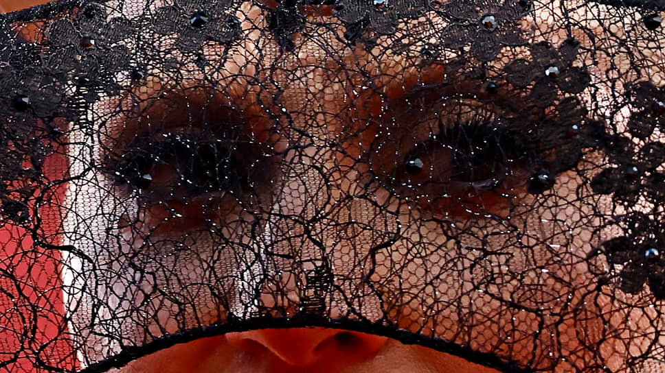 Показная тяга певицы к новым жанрам — не более чем маска, скрывающая страсть к «дискотеке восьмидесятых».📷Фото: Yara Nardi / Reuters