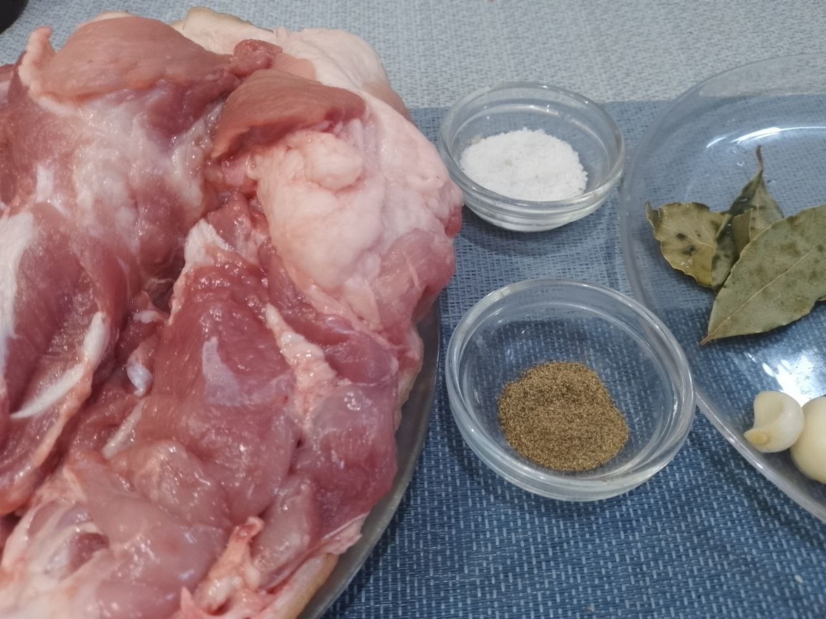 Ингредиенты для приготовления запеченной рульки