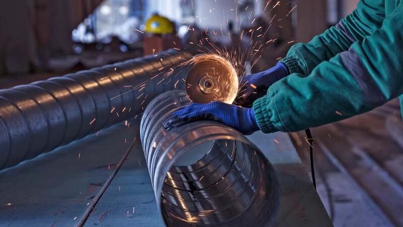     Завод. Сварка. Изображение от BalashMirzabey на Freepik