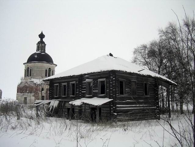 Дом и часовня в Чаронде