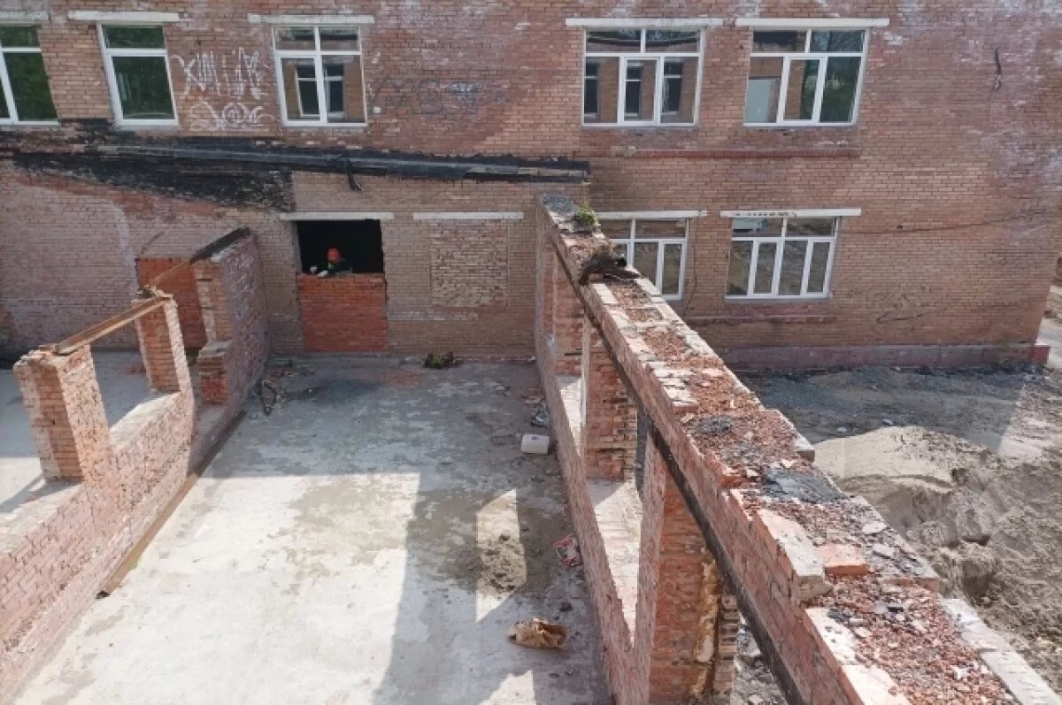    Многострадальный детский сад должны были закончить ремонтировать ещё в прошлом году.