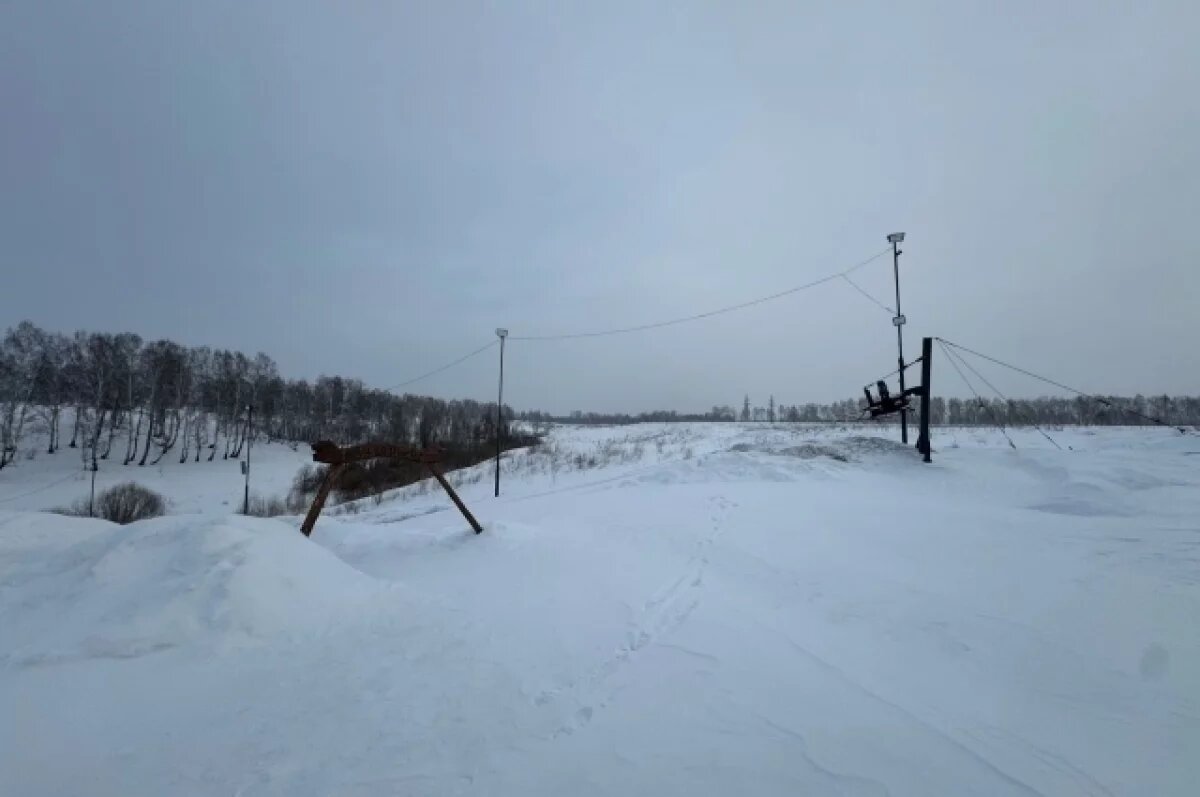    На Алтае мальчик сломал ключицу во время катания с горы
