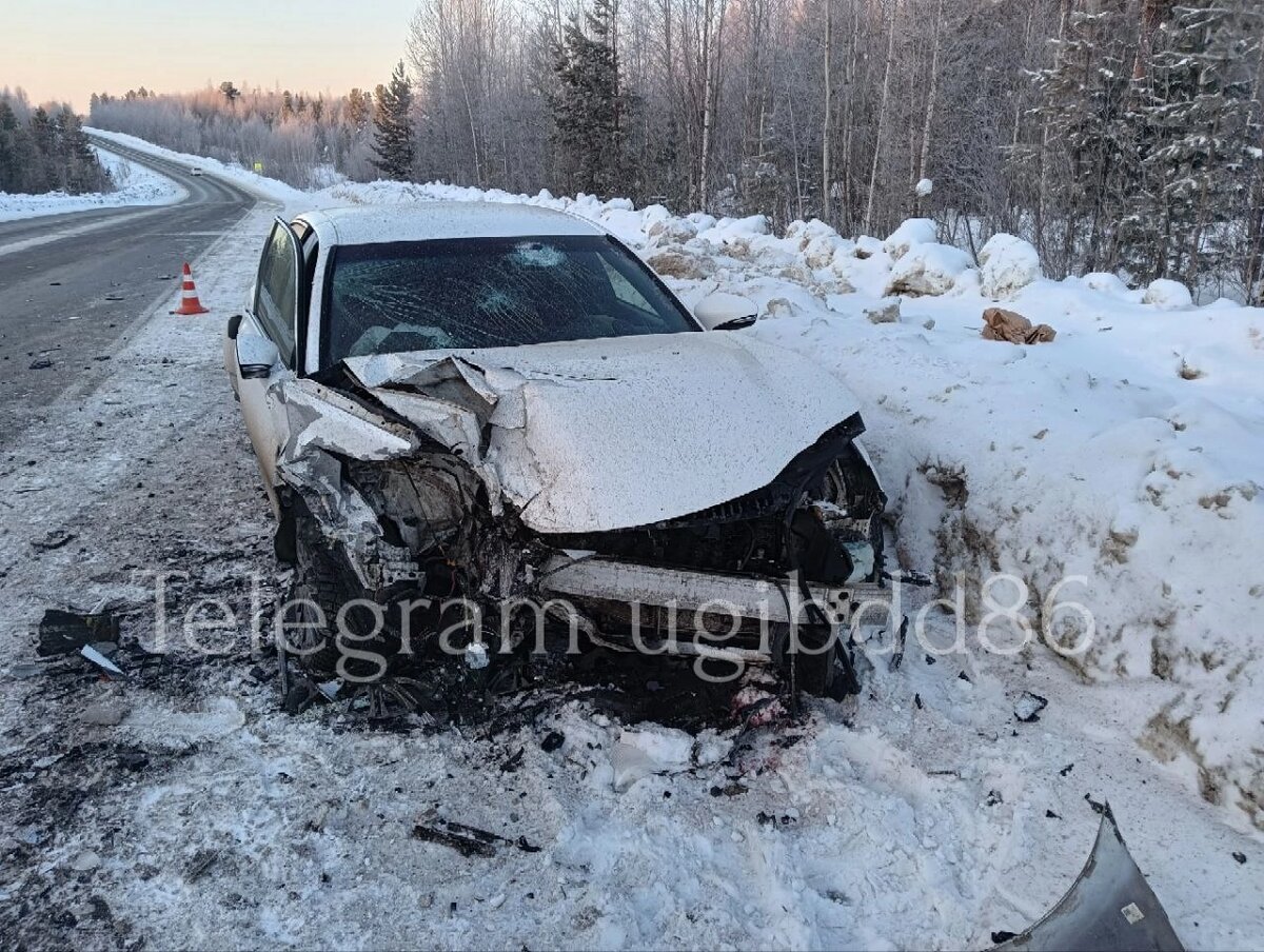    Три человека пострадали в автоаварии на трассе Нягань — Талинка из-за запрещенного правилами манёвра