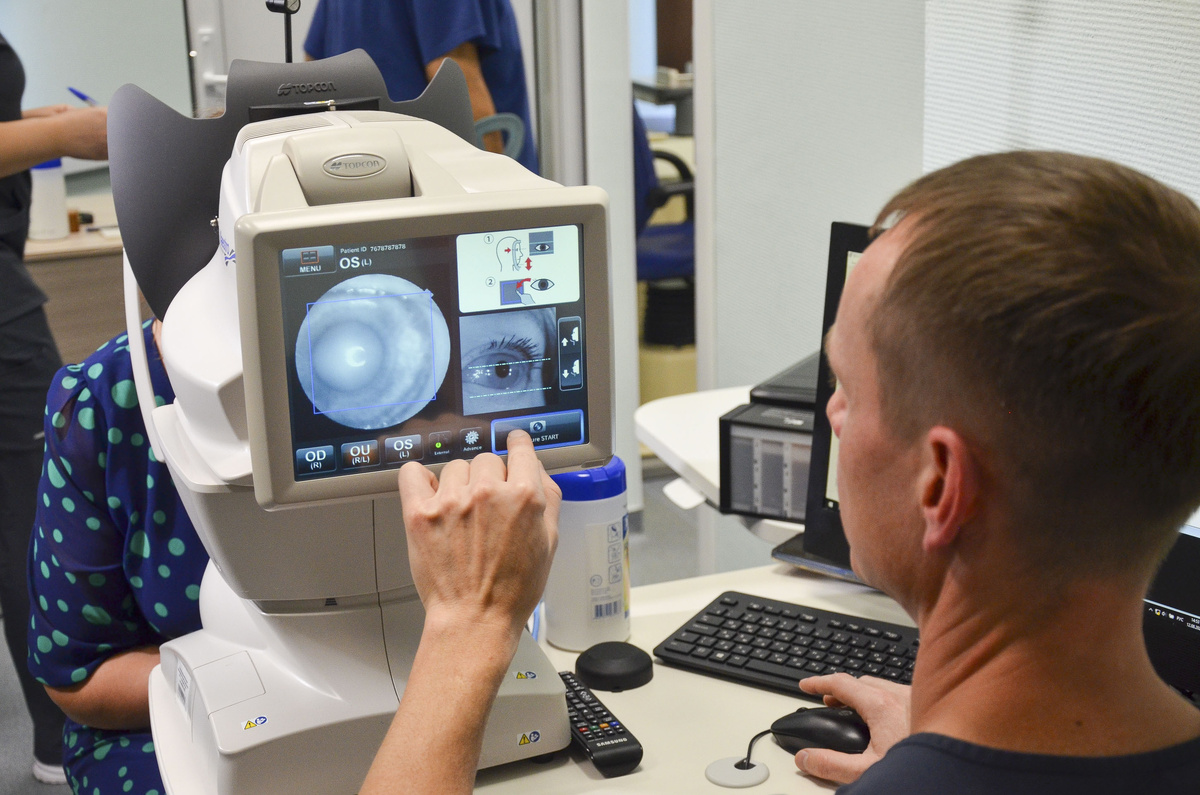 К некоторым врачам можно попасть на прием лишь после посещения терапевта.  Фото: ФедералПресс / Дмитрий Шевалдин