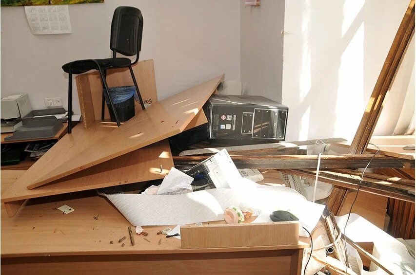 За порчу имущества из ненависти строго накажут в Хабаровском крае