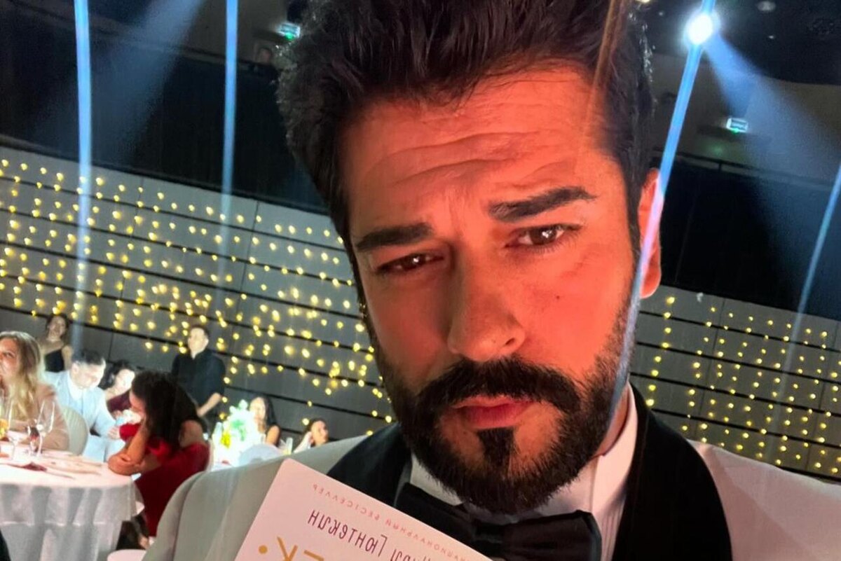    Бурак Озчивит соцсети