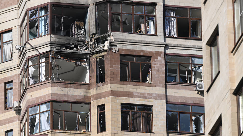 Жилой дом в Раменском, поврежденный во время налета.📷Фото: Глеб Щелкунов / Коммерсантъ