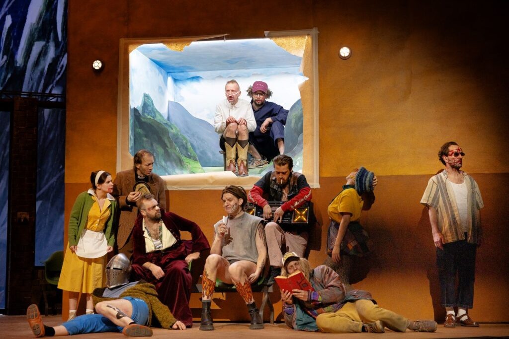    Фото предоставлены пресс-службой Театра Наций. Фотограф Ира Полярная Источник фото: Театр To Go