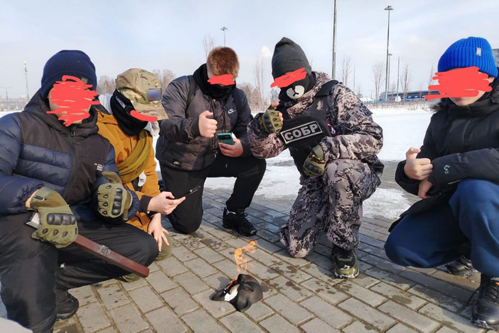    Фото из ТГ-канала напавших на девочку