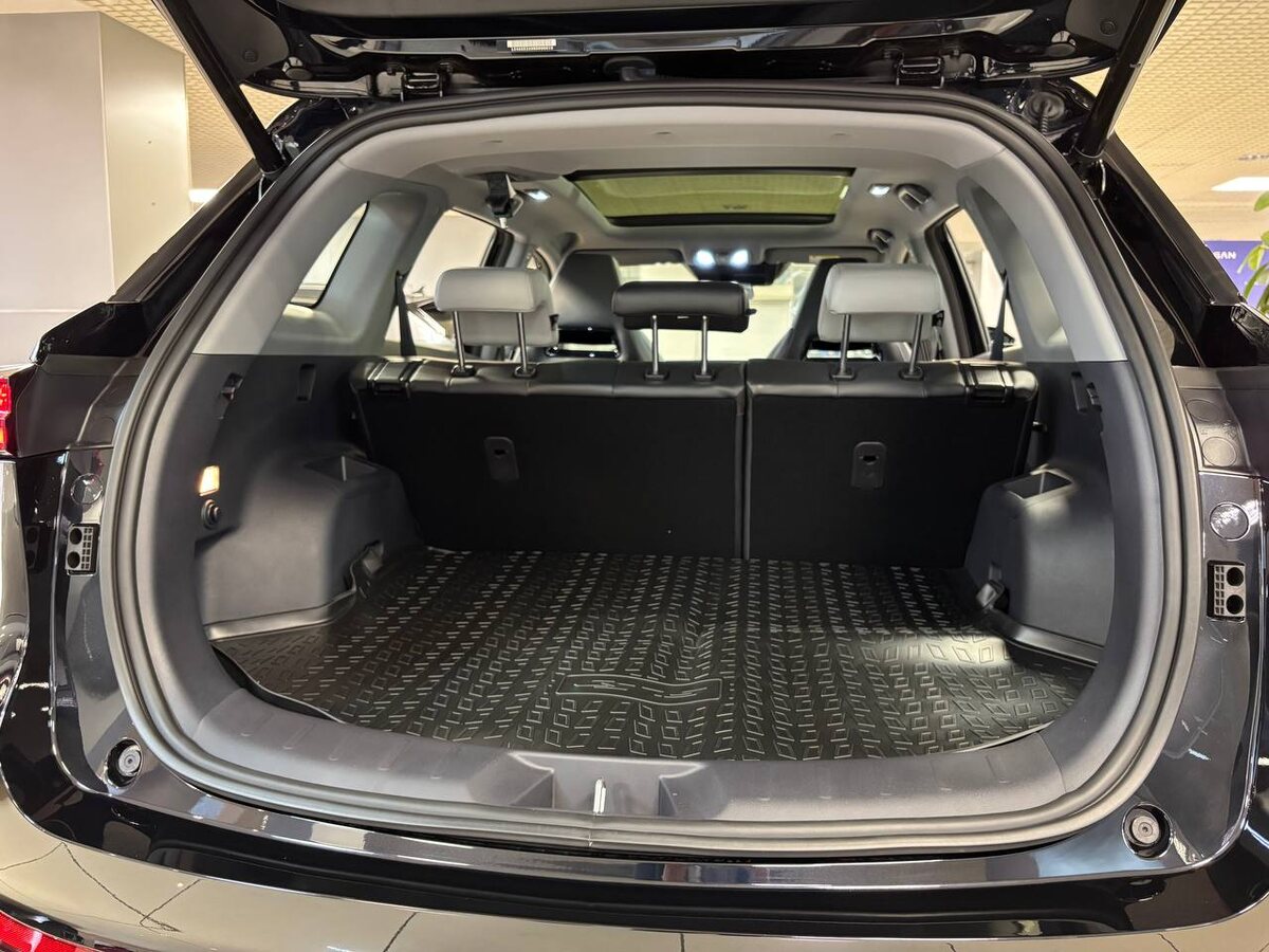 Объём багажника в 620 л / 1 450 л 