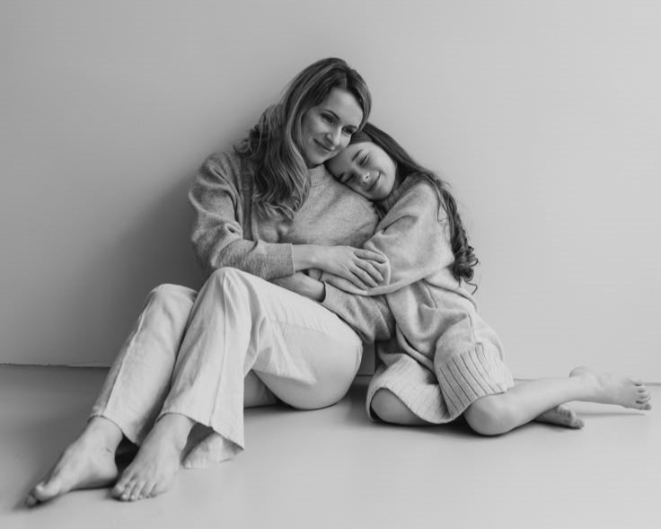 Слушать родителю важнее. 