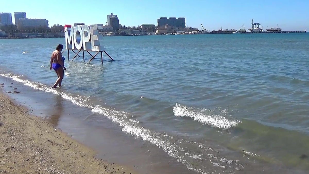 Море в Анапе в марте