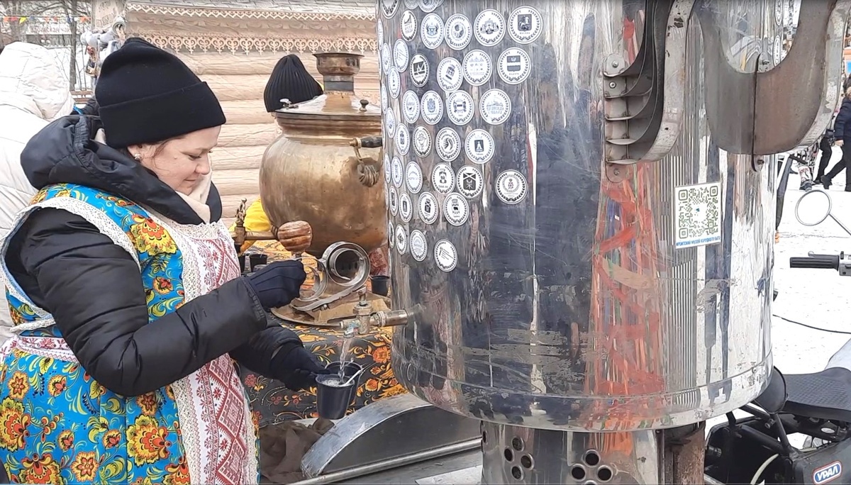 Разливка чая для всех желающих