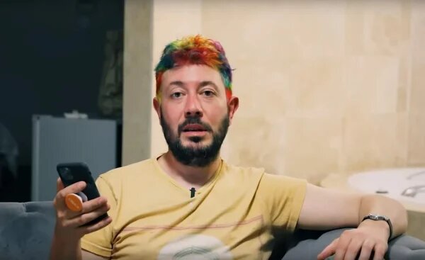    Артемий Лебедев