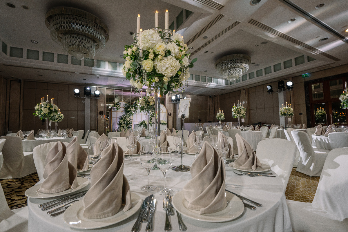 Свадьба в отеле Континенталь