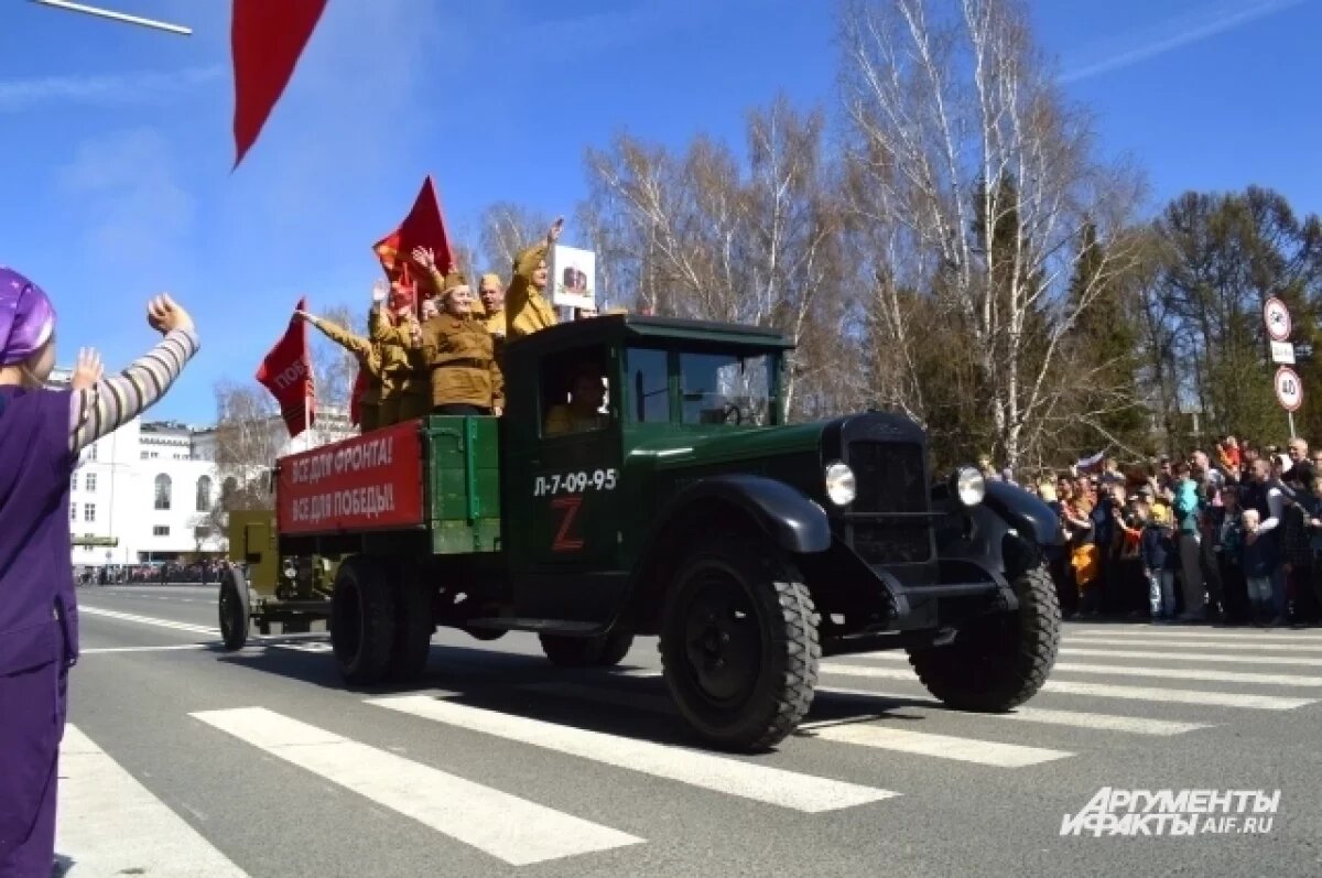    В трёх городах Кузбасса пройдут торжественные марши с техникой 9 мая