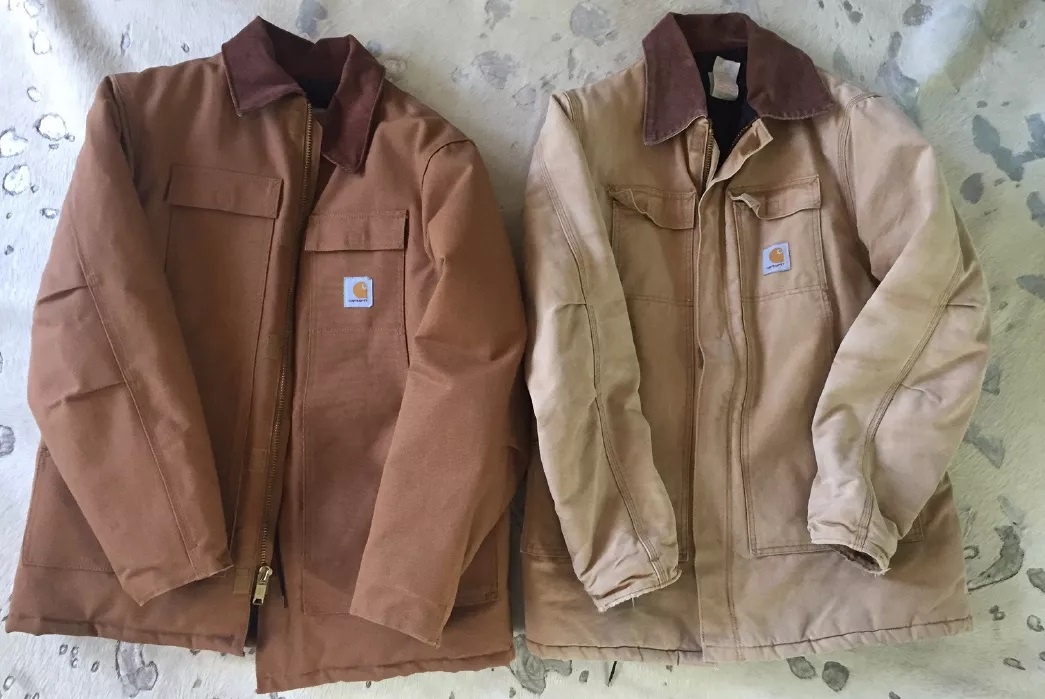 Куртка из сырого холста Carhartt в сравнении с той же курткой, которую носили 10 лет .