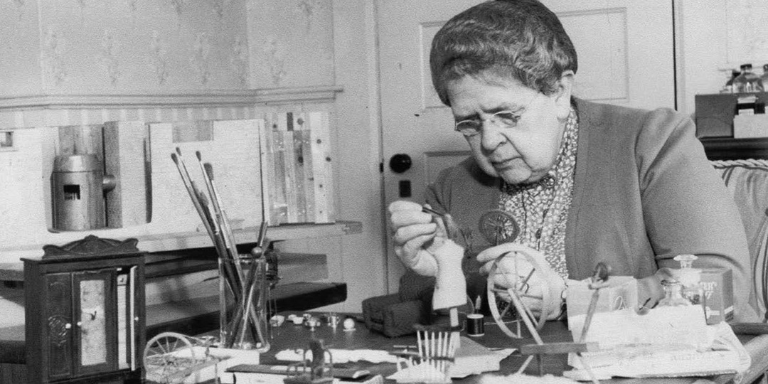 "Леди в школу не ходят"