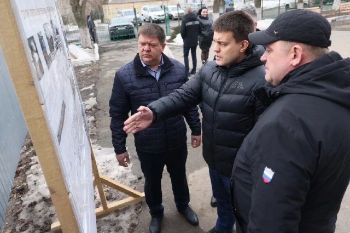    Более 60 объектов планируется восстановить в ЛНР силами красноярских строителей.