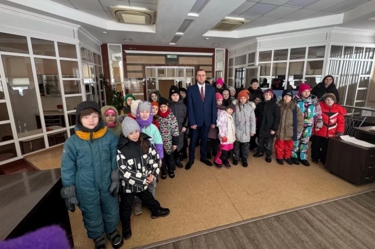    Юные омичи посетили экскурсию от железнодорожников на станции Комбинатская