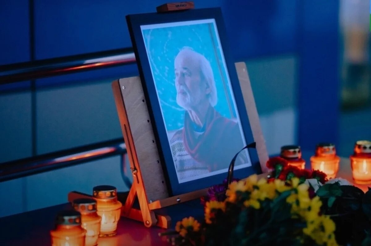    Геннадий Райшев.