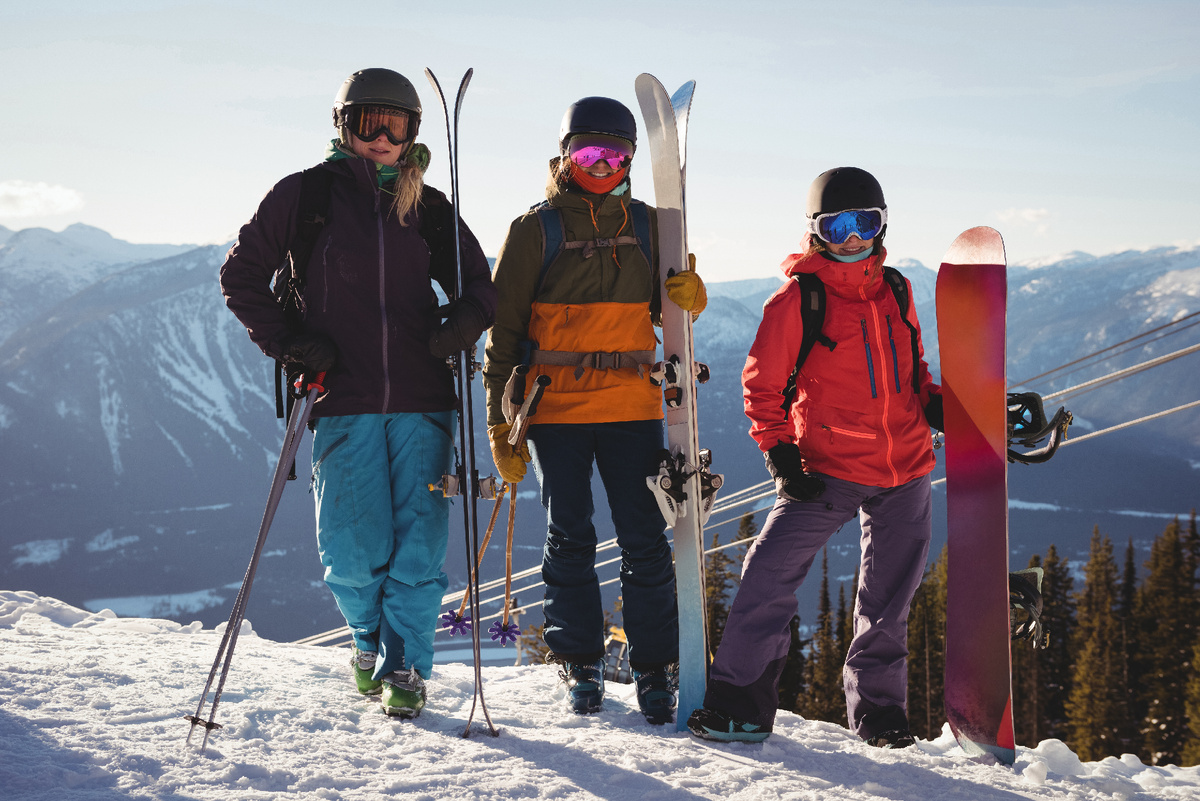 Горные лыжи и сноуборд, изображение из открытых источников