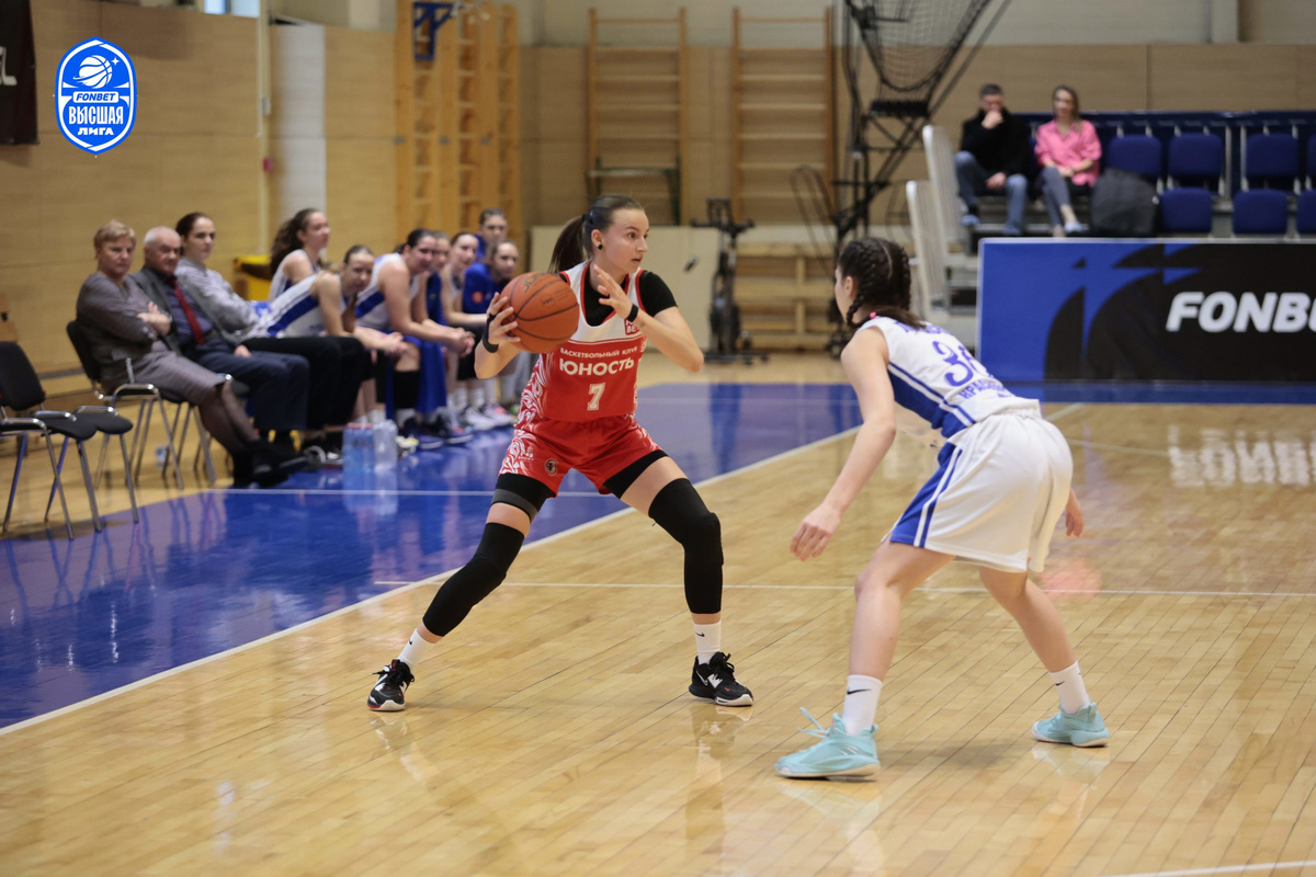 В атаке Виктория Дорофеева