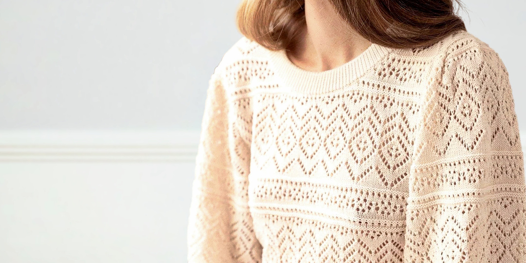 8 женских пуловеров спицами с красивыми ажурными узорами. Короткий и длинный рукав