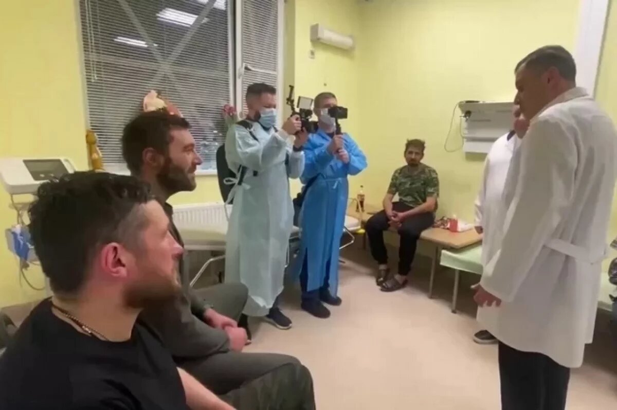    Губернатор Курщины навестил бойцов «Ахмата», проникших по трубе в тыл ВСУ