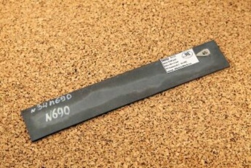 Заготовка из N690 с сайта https://masternozh.ru/shop/zagotovka-iz-stali-n690-250kh40kh3mm-34/