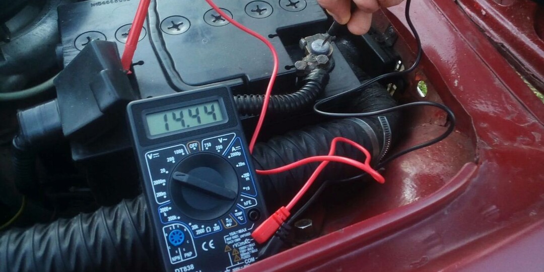 Как понять, протянет ли ваш аккумулятор или нужен новый: рассказываю на пальцах, с примерами из гаража