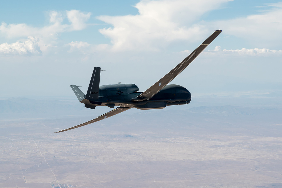 Столь массированная атака была проведена в преддверии переговоров в Саудовской Аравии.  Фото: Служба распространения визуальной информации Министерства обороны США / dvidshub.net / Air Force photo by Bryce Bennett (Public Domain)