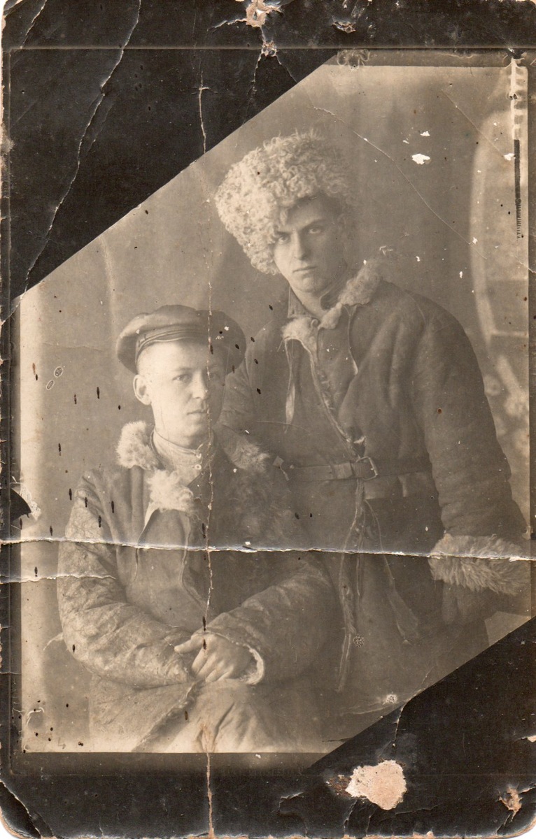 Мильчаков Александр Иванович (слева внизу) и Колупаев Александр Степанович.