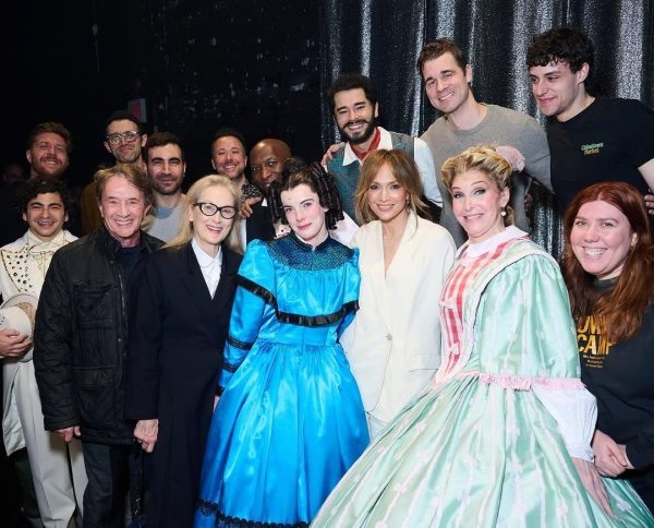    Спектакль «О, Мэри!». Фото: воман.ру