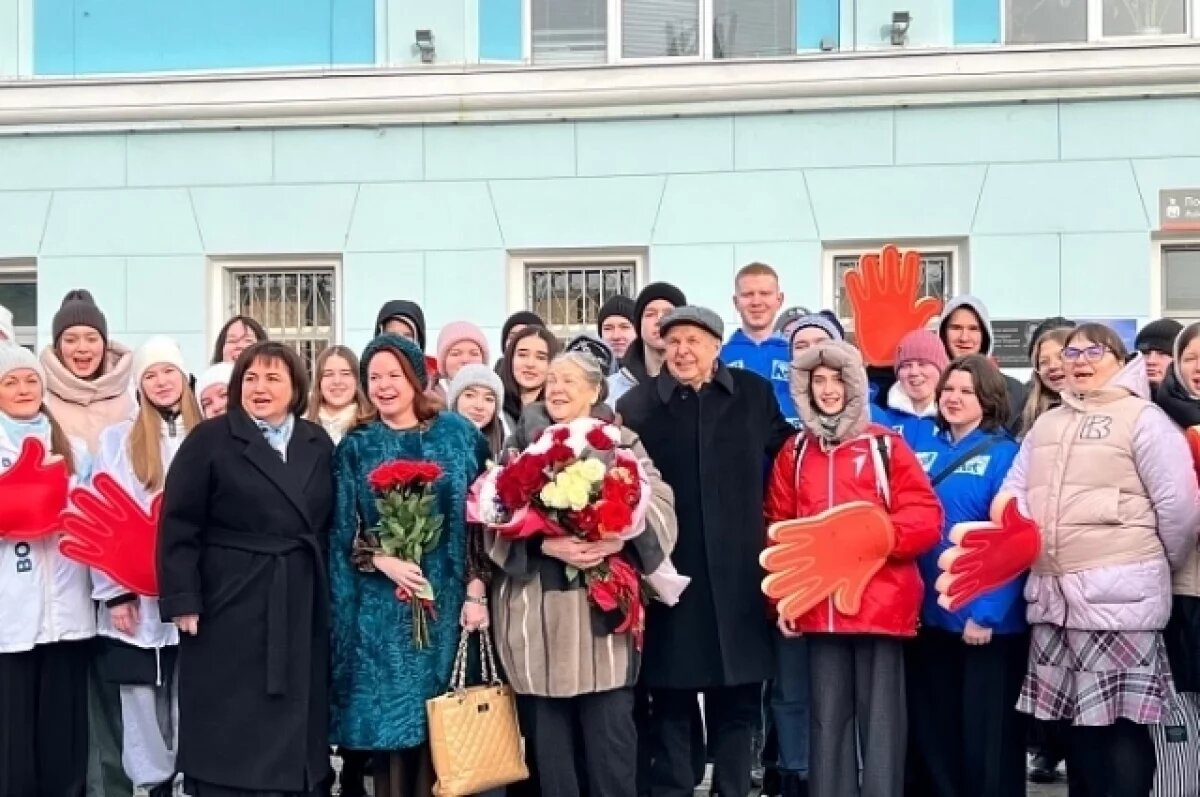    Виктор Савиных поблагодарил кировчан за приём и пригласил принять участие в мероприятиях