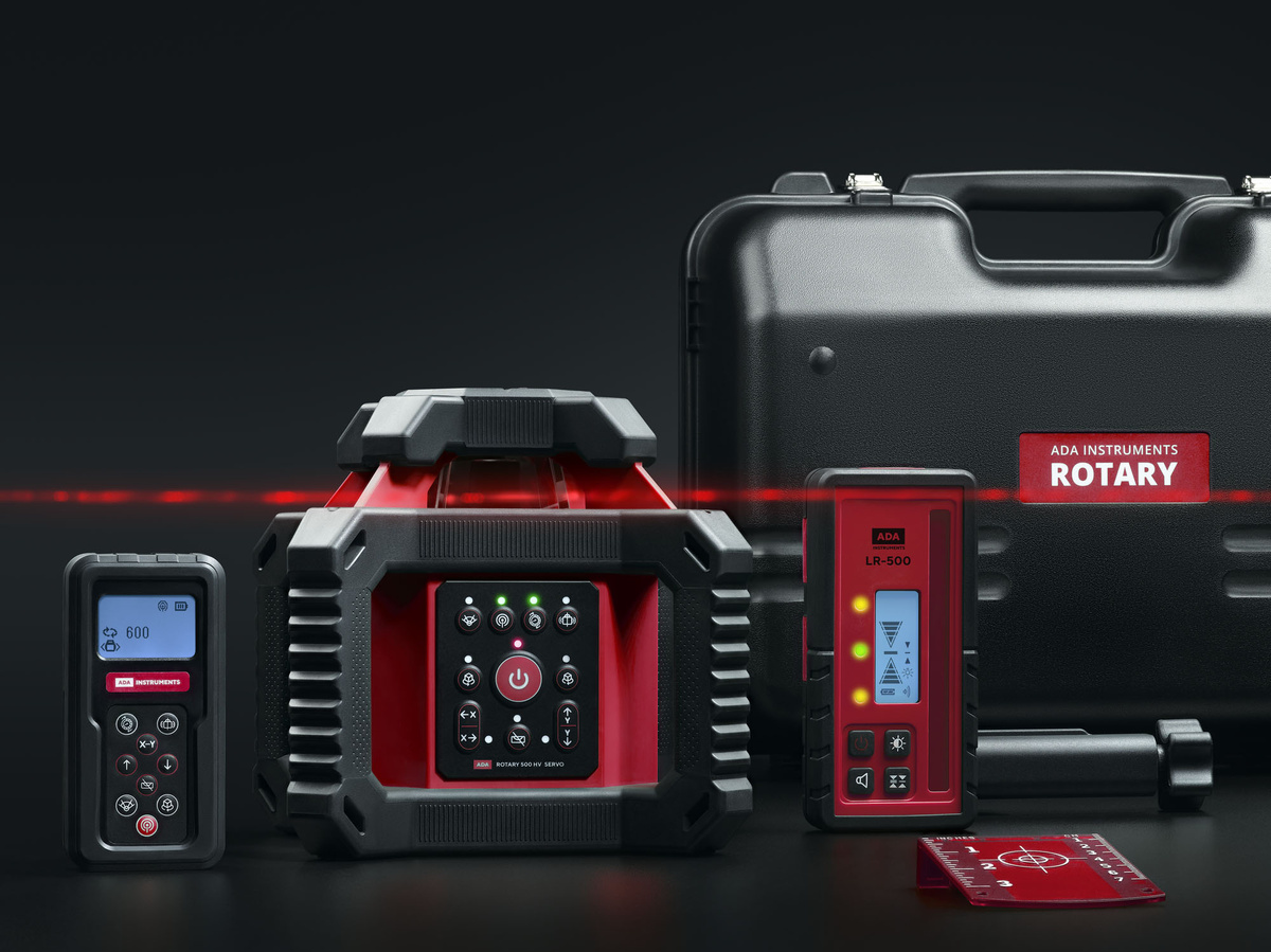 Лазерный нивелир ADA ROTARY 500 HV Servo оборудован электронным компенсатором на сервоприводах. За счет такой конструкции и принципа самовыравнивания повышаются точность прибора - ±0,1мм/м и диапазон компенсации прибора до ±5°. Это способствует более быстрой и точной установке прибора в заданной точке.  Режим работы с приемником. Для работы на больших расстояния используется приемник лазерного луча который входит в комплект. Закрепив его на рейке можно производить измерения на территории диаметром до 500 метров.