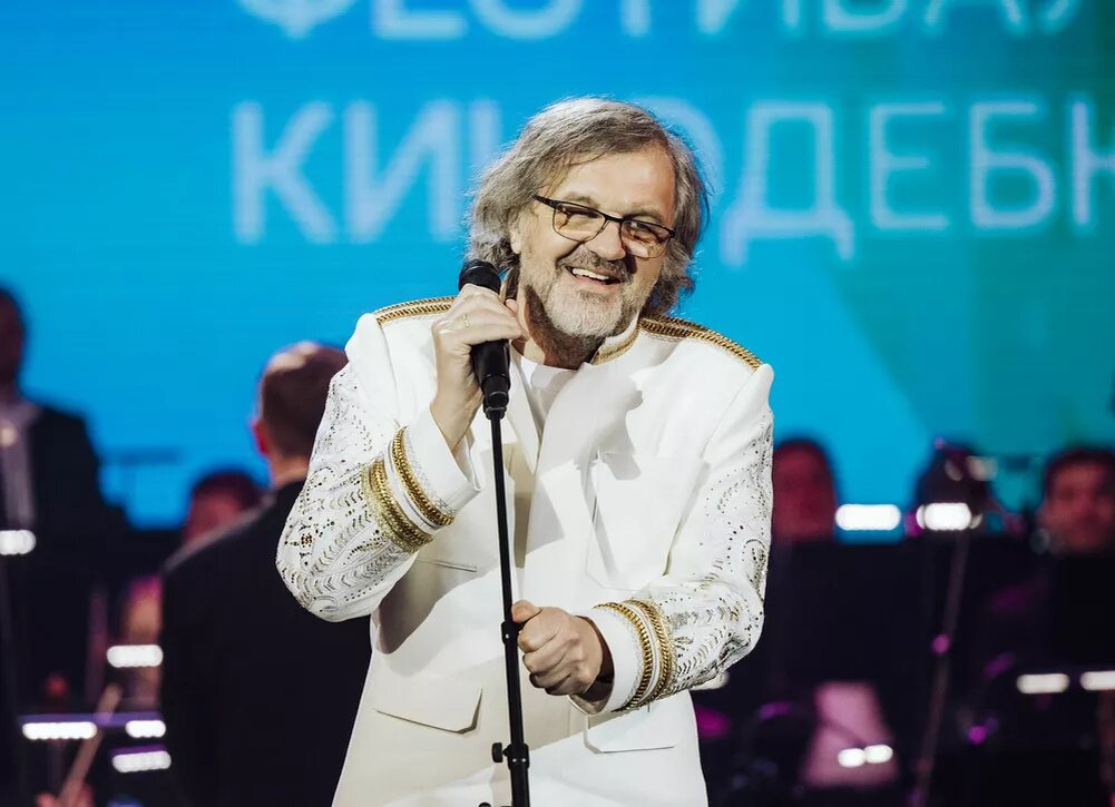    Эмир Кустурица, Юлия Хлынина, Ольга Ломоносова и другие на закрытии кинофестиваля "Дух огня"