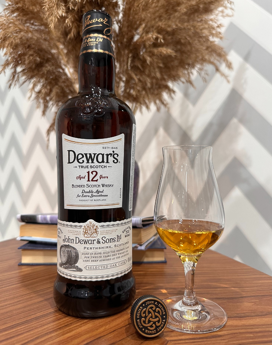 Цвет насыщенный и приятный.