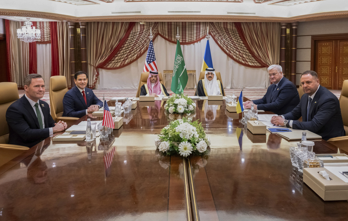 Saul Loeb/Pool Photo via AP